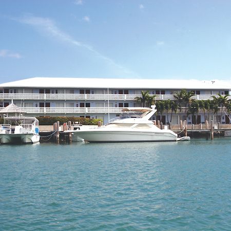 Flamingo Bay Hotel & Marina Freeport Bagian luar foto