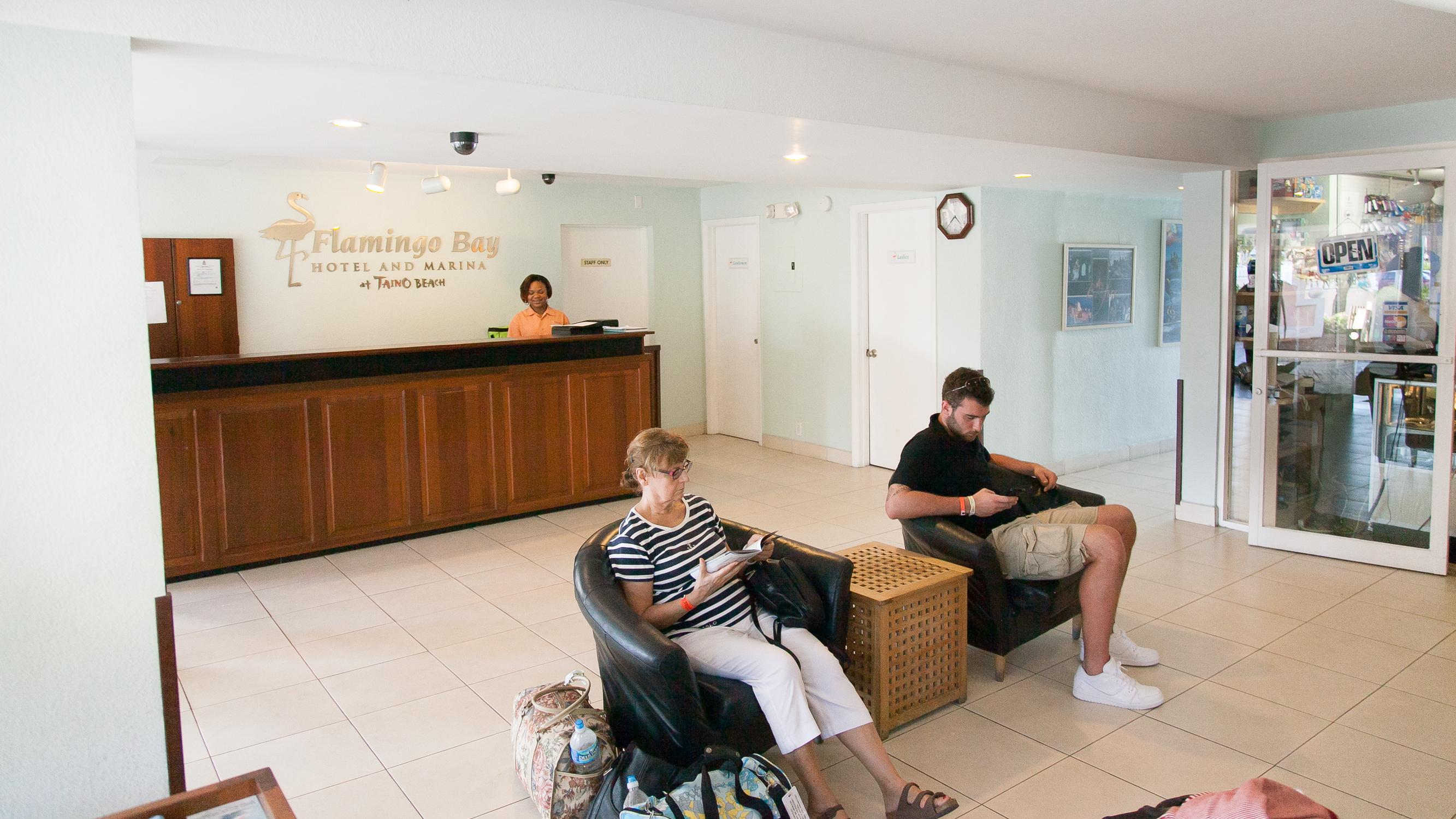 Flamingo Bay Hotel & Marina Freeport Bagian luar foto