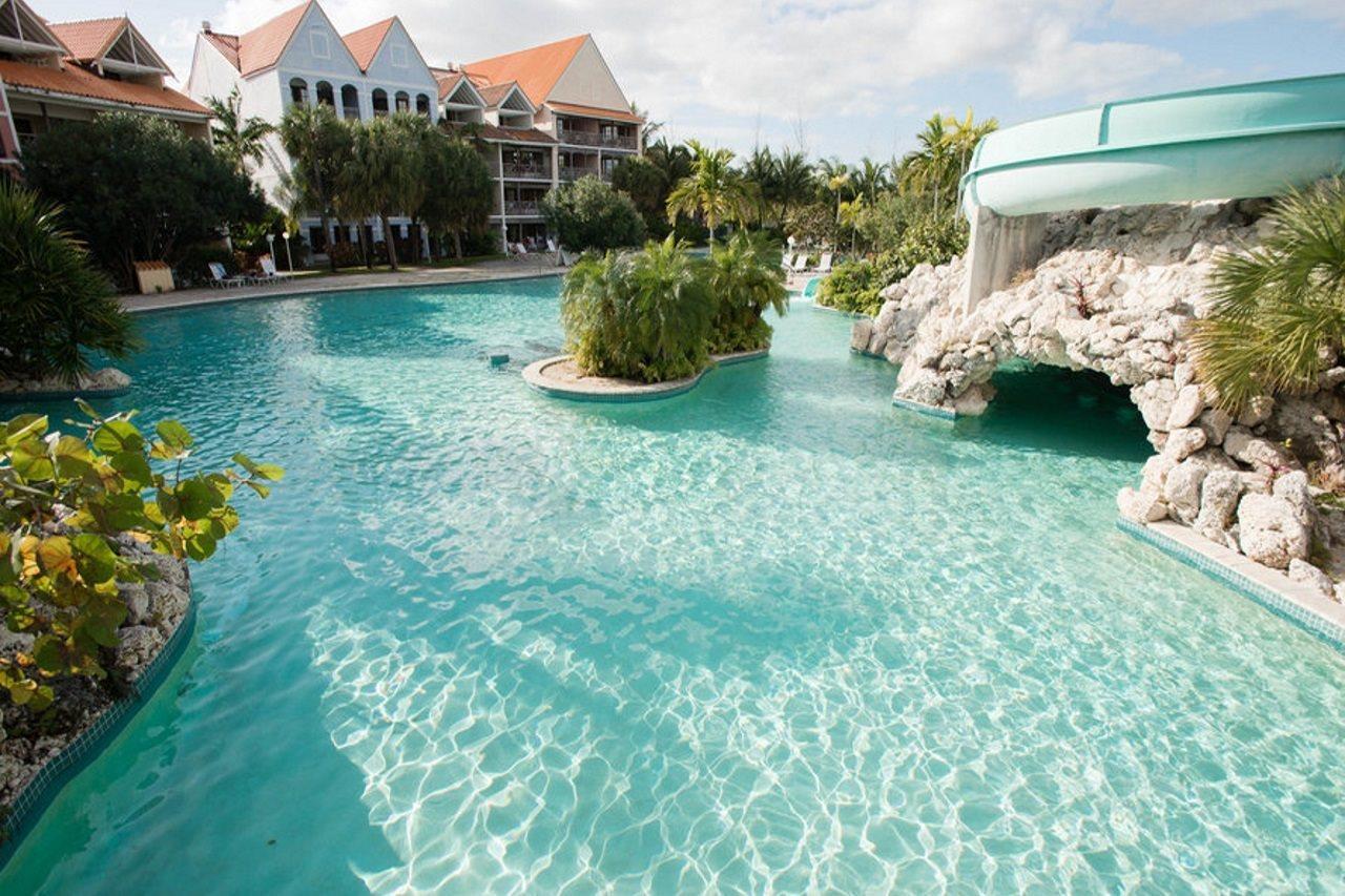 Flamingo Bay Hotel & Marina Freeport Bagian luar foto