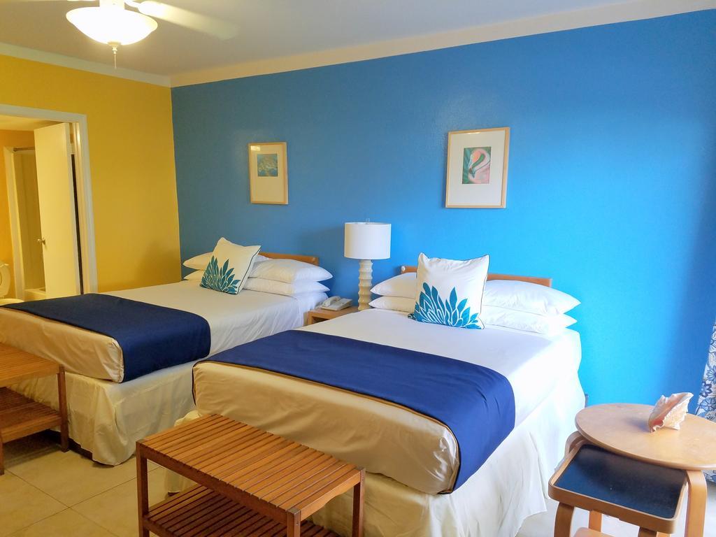 Flamingo Bay Hotel & Marina Freeport Bagian luar foto