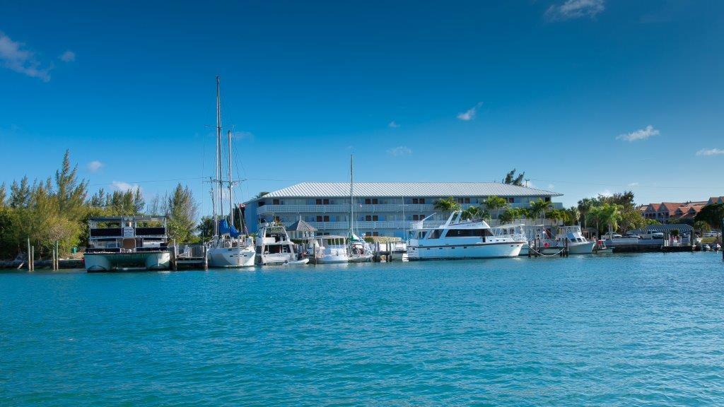 Flamingo Bay Hotel & Marina Freeport Bagian luar foto